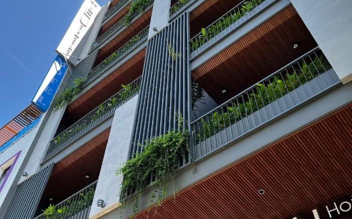 T E U Hotel & Apartment Da Nang