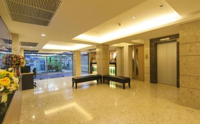GATEWAY HOTEL PRATUNAM