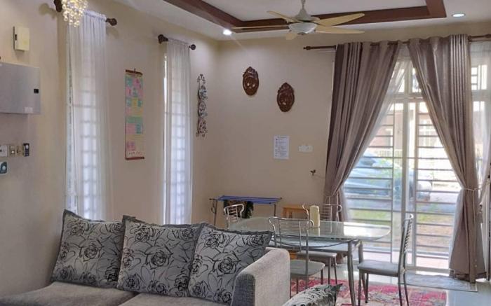 Aman Homestay