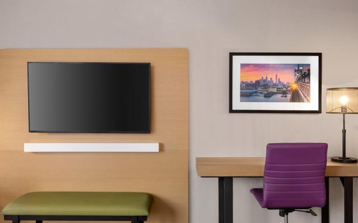 Holiday Inn Philadelphia Arpt Stadium Area By IHG