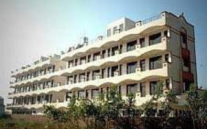HOTEL ASHISH