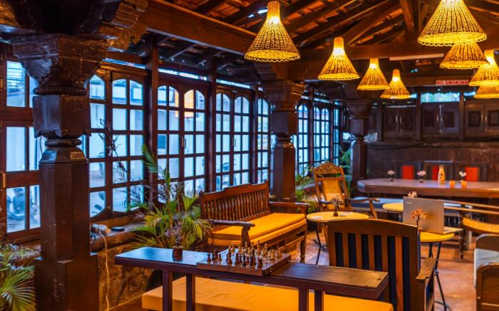 Madpackers Goa Anjuna - Bunks, Rooms, Community