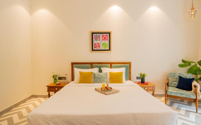 ELIVAAS 4 BHK with Pvt Pool & Jacuzzi bathtub - Laguna Pulse