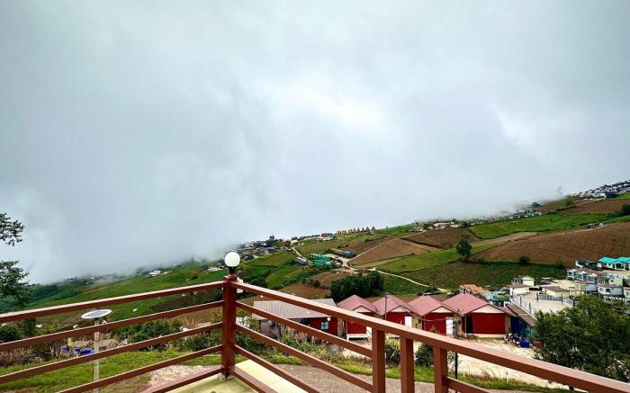The Moon House Phu Thap Buek