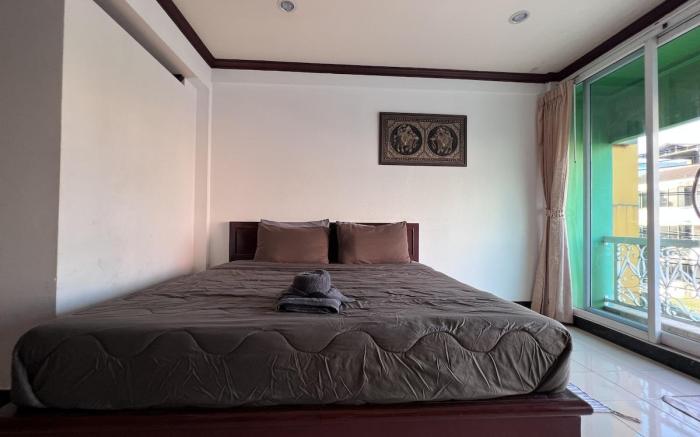 Green hotel -Room with Balcony