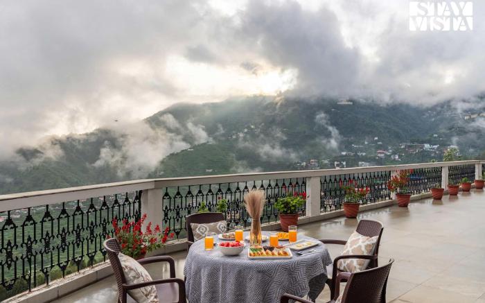 StayVista at Mountain Whispers