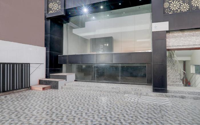 Super Hotel O Banthara near Airport