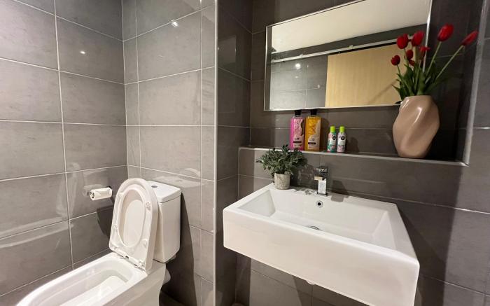 OceanBay Seaview 6PAX Studio Netflix A-19-13