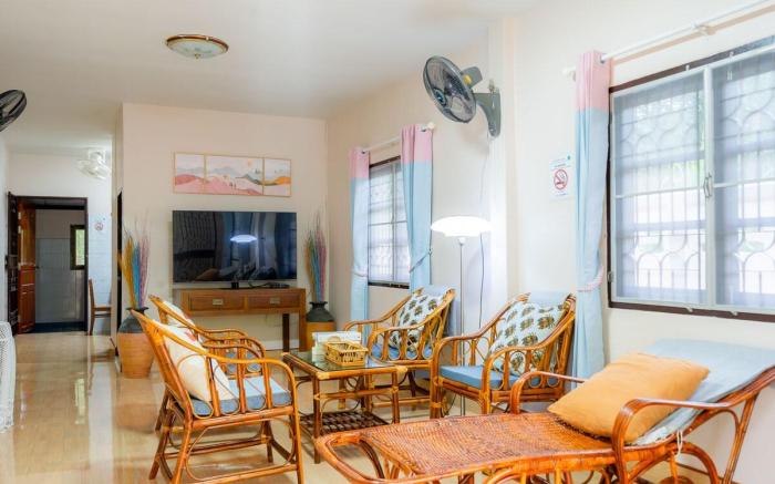 Bangsaphan Paradise Brown House