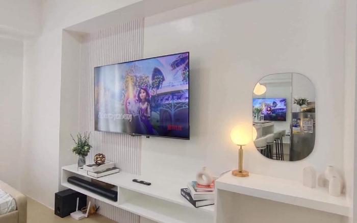Pool View-Studio Unit