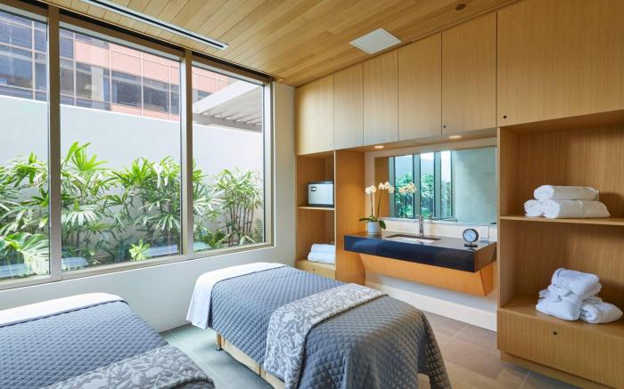 Renaissance Honolulu Hotel & Spa
