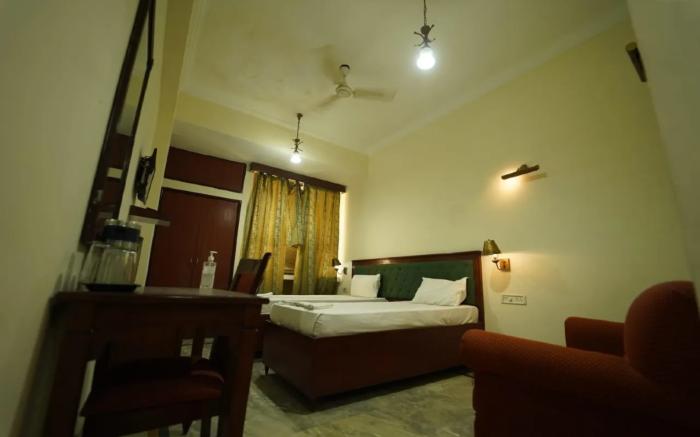 Hotel Saket (Allahabad,UP)