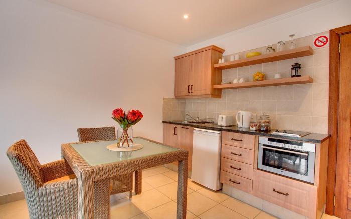 LIMONI LUXURY SUITE