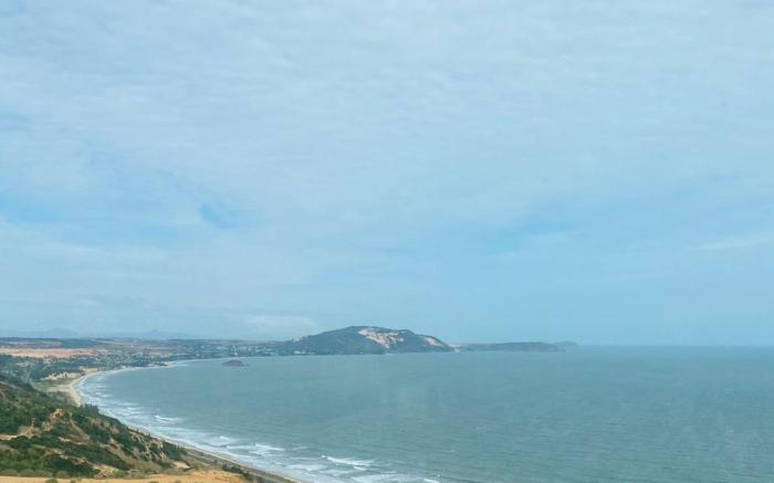 Beach Studio with Sea View 