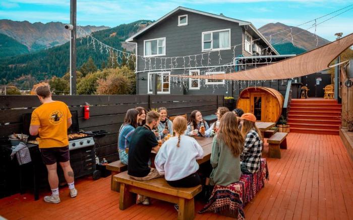 The Black Sheep Backpackers