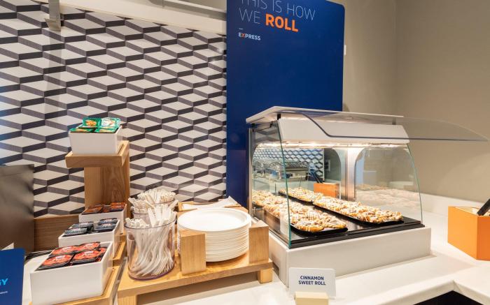 Holiday Inn Express And Suites Chicago - Matteson By IHG