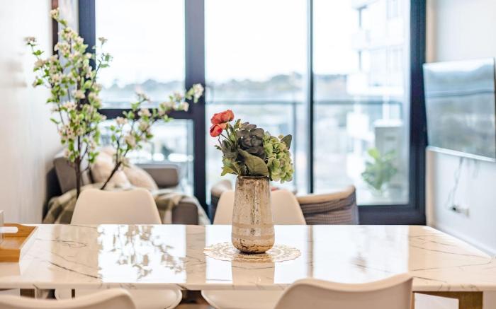 StayAU Cozy & Stylish 2BR Haven in Box Hill