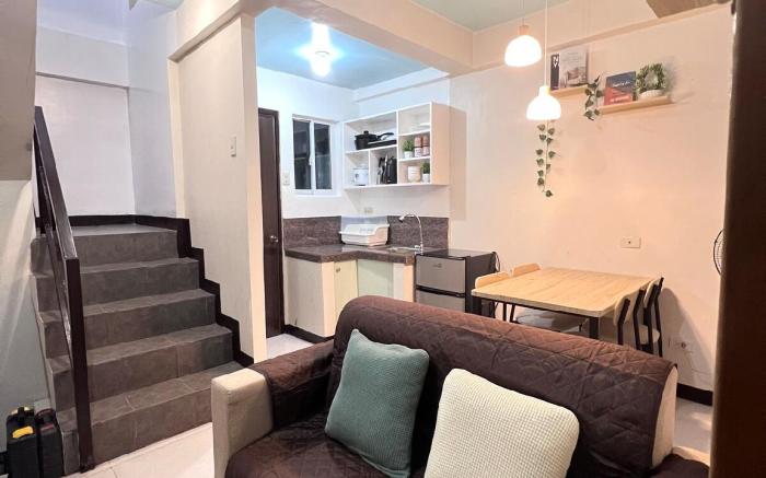 Fits 4-5 Pax 2BR 2-Level Clean Cozy nr Basilica