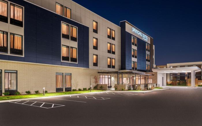 SpringHill Suites Menomonee Falls