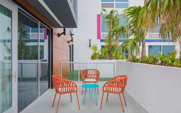 Aloft Fort Lauderdale Airport