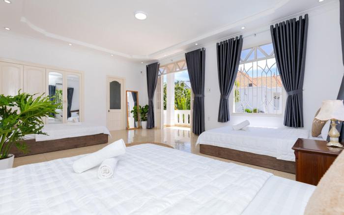 Sunflower Villa –7 Lô C Khu Biệt Thự Lạc Long Quân