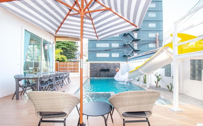 One point poolvilla