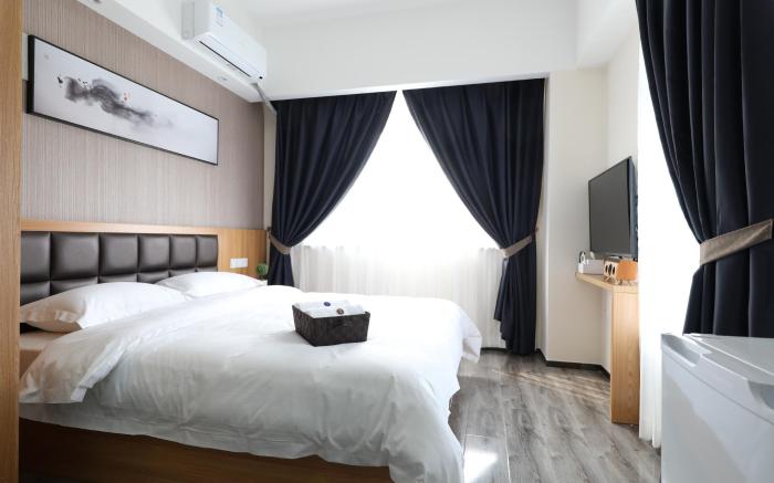 Begonia Hotel