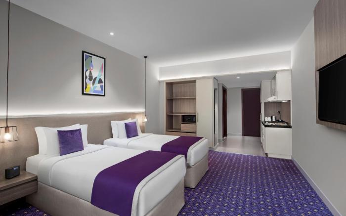LEVA Hotel and Suites Opposite Downtown