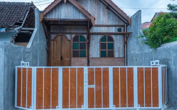 Singgah Ndalem - Wooden House Jogja