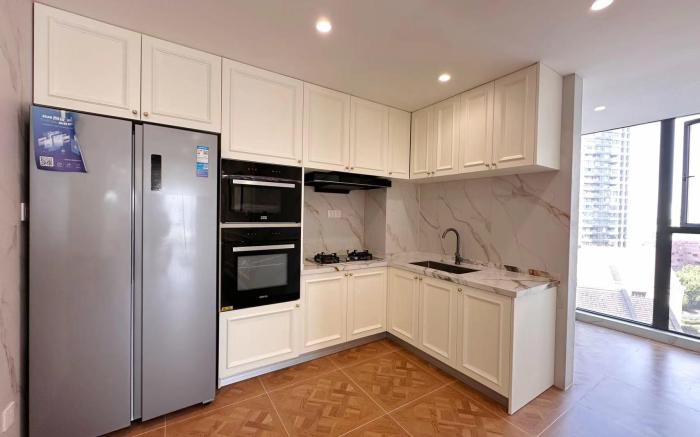 Shanghai BNB_北外滩豪华江景大三房