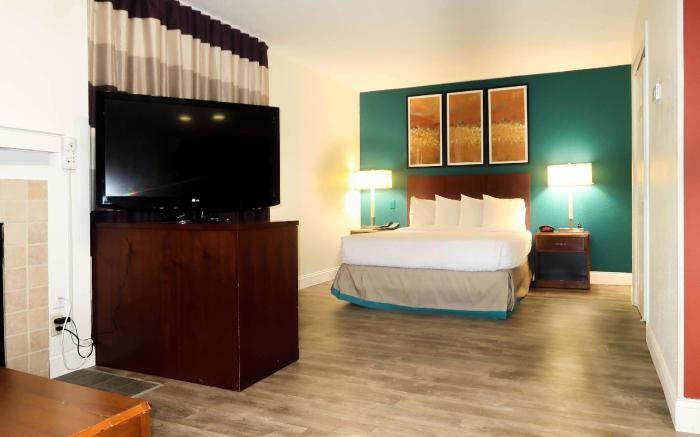 Tysons Corner Suites, A Baymont by Wyndham