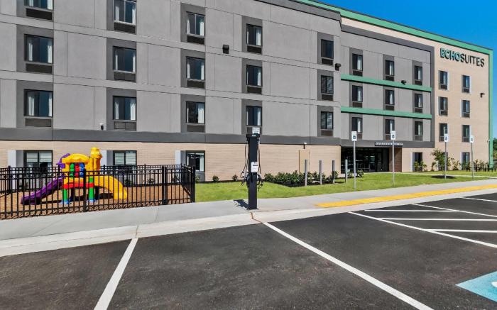 ECHO Suites Extended Stay by Wyndham Sterling