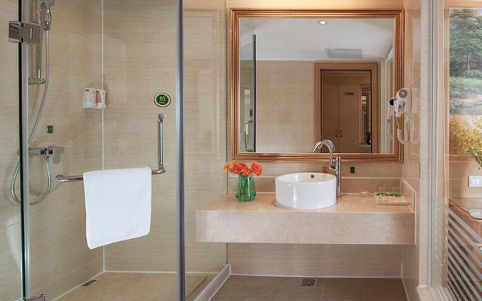 Vienna Hotel Shenzhen Yantian Gangtian Road Metro Station