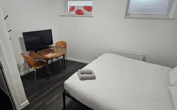 Queens Place - Rooms