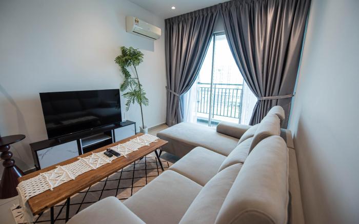 DeLuma@Metropol 2Bedroom