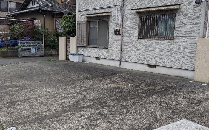 Private double bed room with balcony in beach side