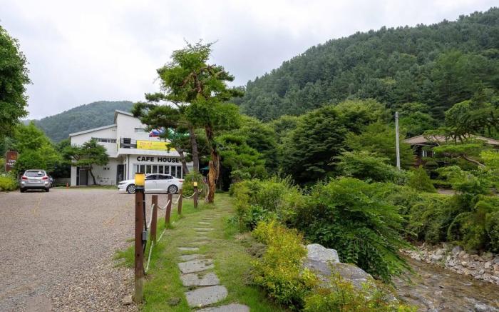 Toechon Cheonjinam Pension
