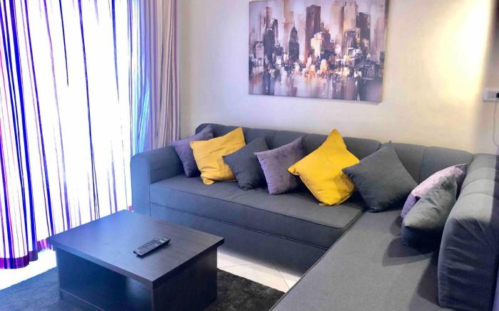 Modern studio in central location #4