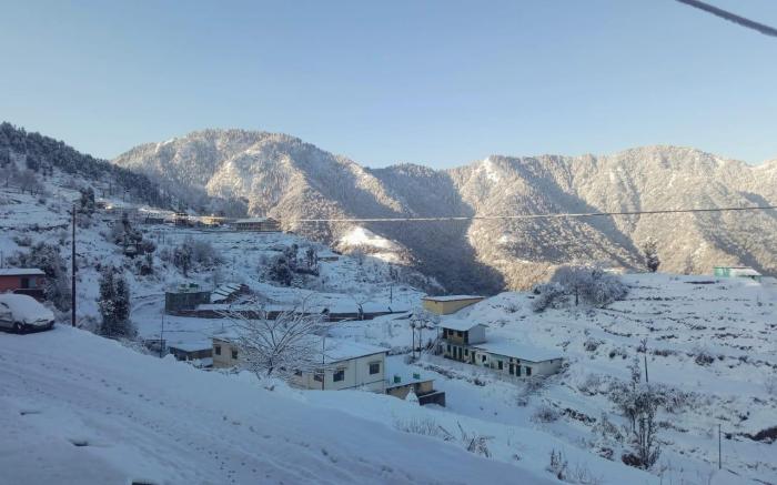 Himalayan Hill Top Resort 