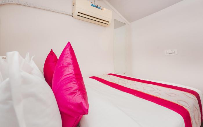 Hangout Dormitory  Male & Female