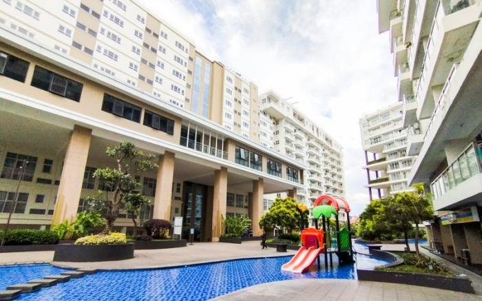 Pool View 2BR at Gateway Pasteur Apt By Travelio