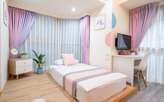 Studio Apartment with Lift near Ximen MRT, Independent Bathroom