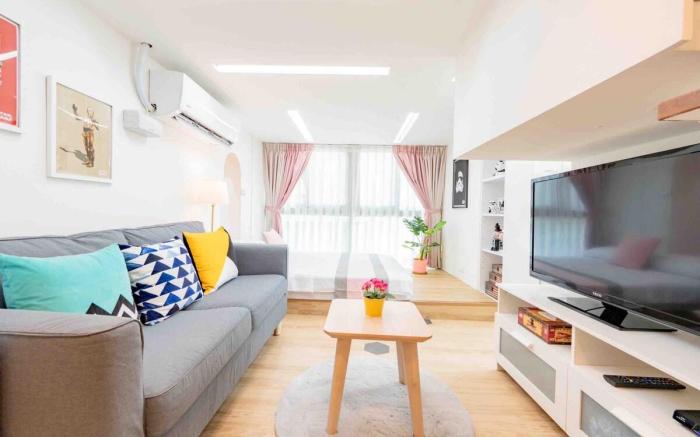 Apartment with Lift near Ximen MRT, Ximen Loft, Independent Bathroom