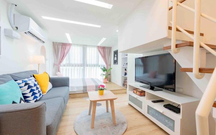 Apartment with Lift near Ximen MRT, Ximen Loft, Independent Bathroom