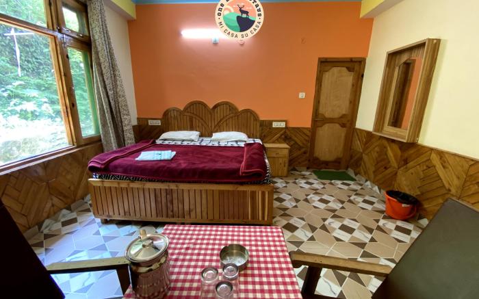 Bhoj Hotel x One Light Stays