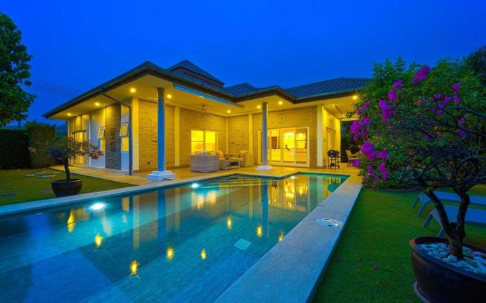 Modern 3 Bedroom Pool Villa l(MR54)