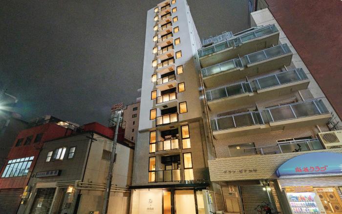 UH SUITE NAMBA STATION 