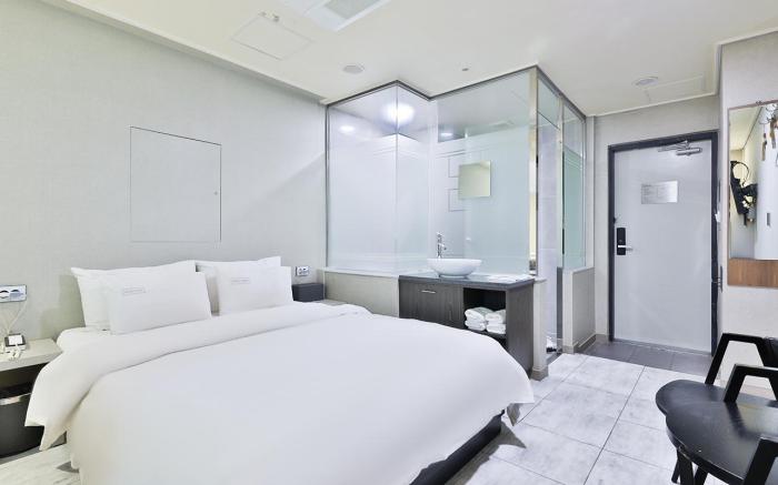 SHIRE HOTEL SEOMYEON