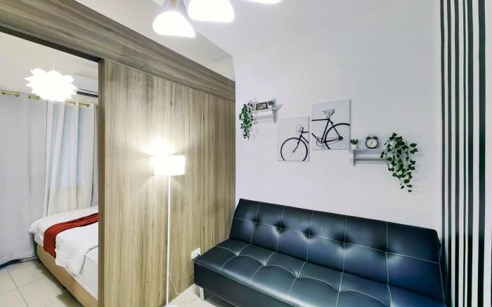 Condotel 1BR Unit w/ Balcony FAME Residences #FM06