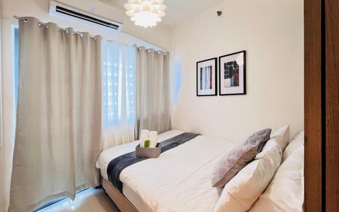 Condotel 1BR Unit w/ Balcony FAME Residences #FM15
